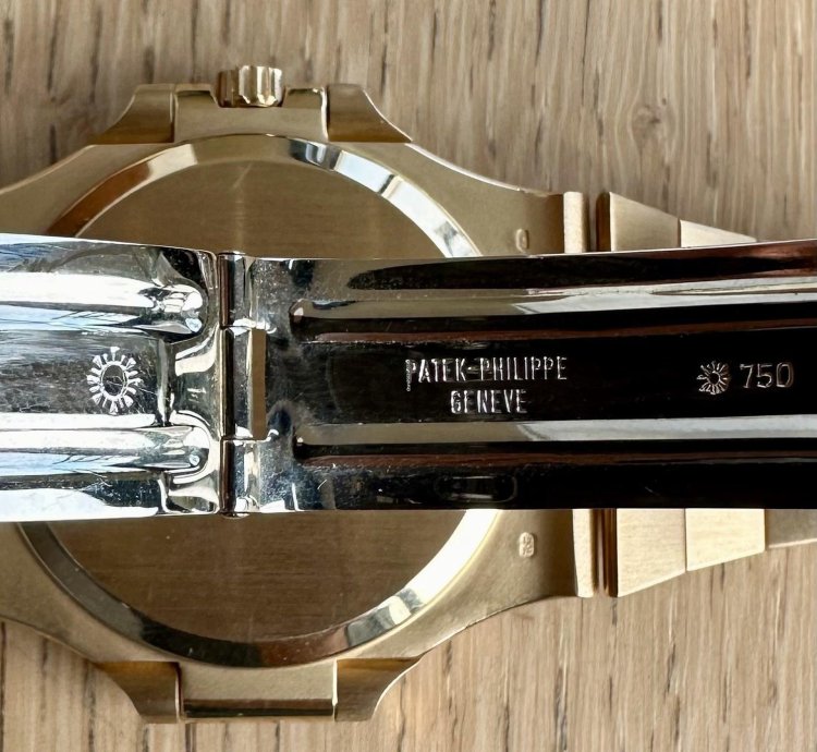 Patek Philippe Nautilus Ref 3700 11