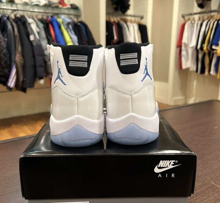 Jordan 11 Retro Legend Blue 2024