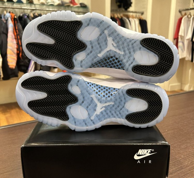 Jordan 11 Retro Legend Blue 2024
