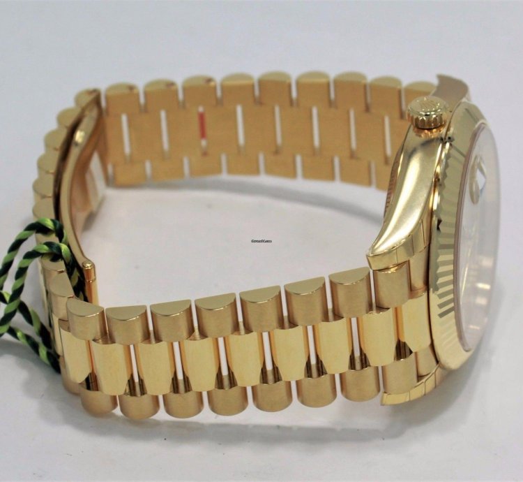Rolex Day-date 40 President 40mm Day-date 228238 18k Yellow Gold Champagne New