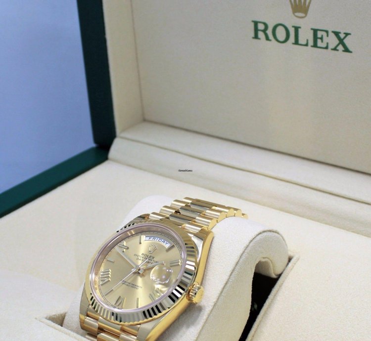 Rolex Day-date 40 President 40mm Day-date 228238 18k Yellow Gold Champagne New