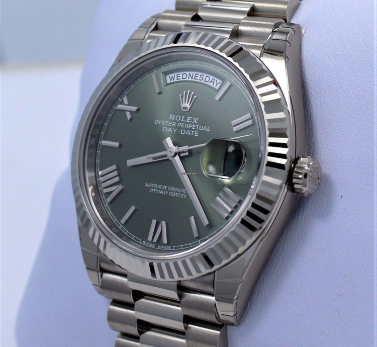 Rolex Day-date 40 President 40mm Day-date 228239 18k White Gold Green Roman Dial Unworn
