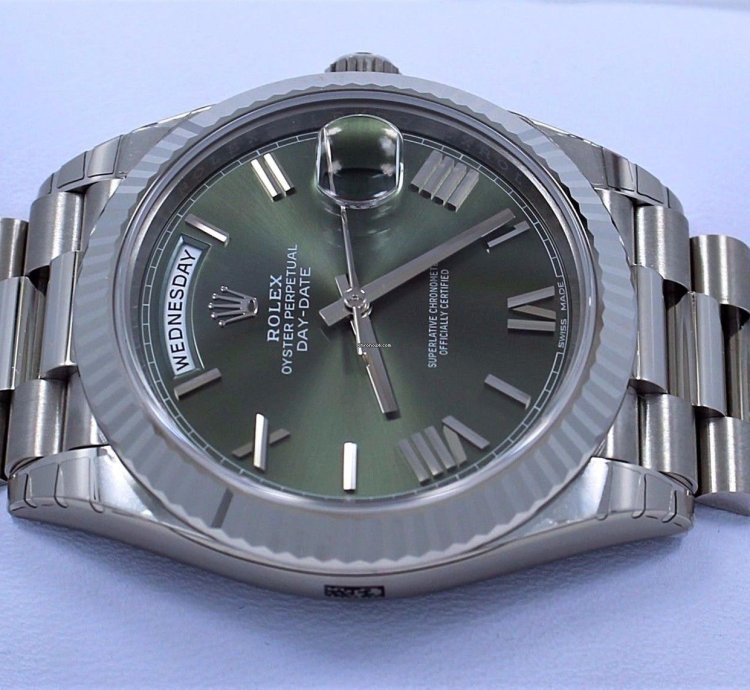 Rolex Day-date 40 President 40mm Day-date 228239 18k White Gold Green Roman Dial Unworn