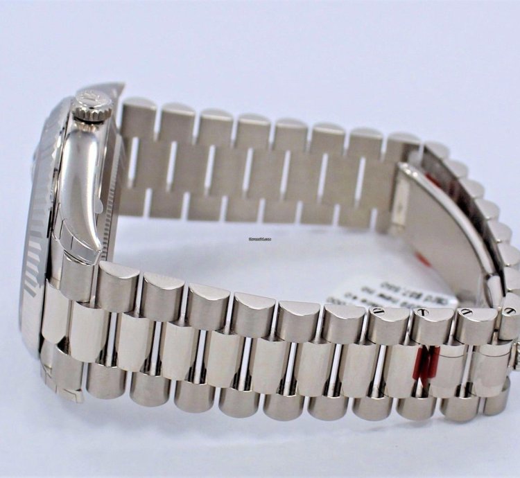 Rolex Day-date 40 President 40mm Day-date 228239 18k White Gold Green Roman Dial Unworn