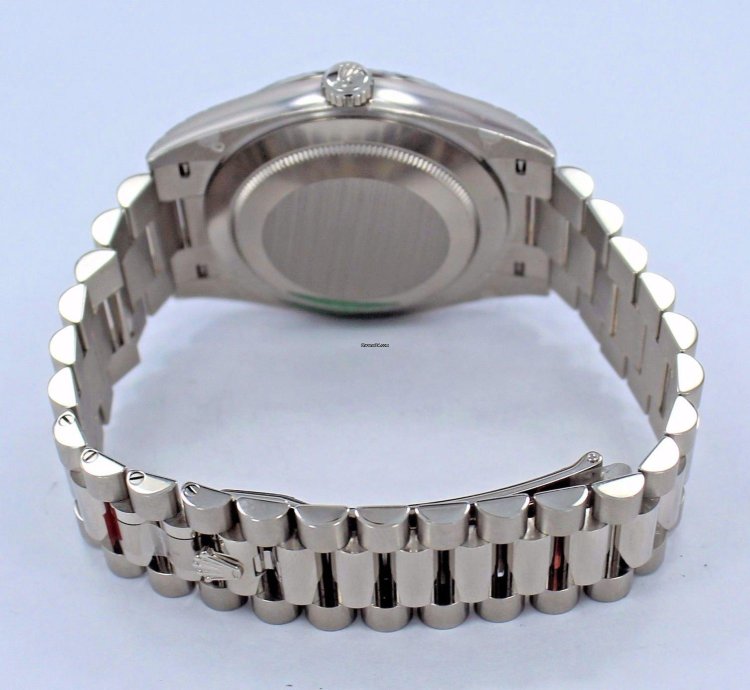 Rolex Day-date 40 President 40mm Day-date 228239 18k White Gold Green Roman Dial Unworn