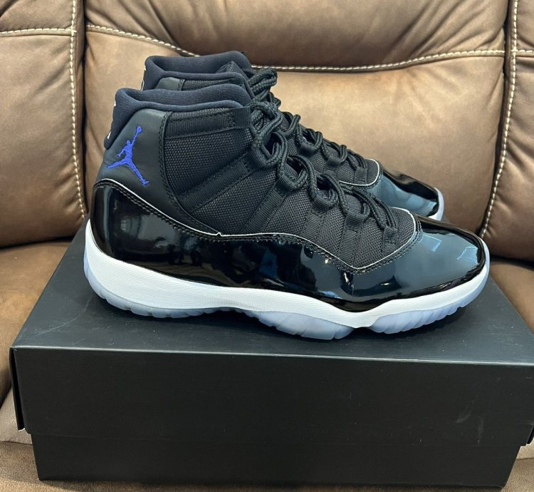 Jordan 11 Retro Space Jam 2016