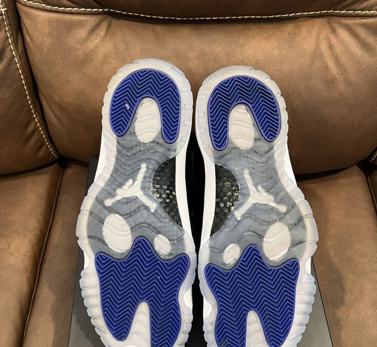 Jordan 11 Retro Space Jam 2016