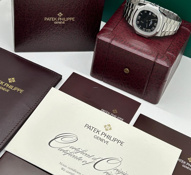 Patek Philippe Nautilus Ref 3710 1a-001 - Perfect Condition - Year 2005
