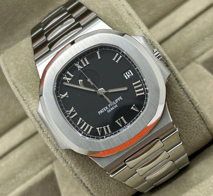 Patek Philippe Nautilus Ref 3710 1a-001 - Perfect Condition - Year 2005