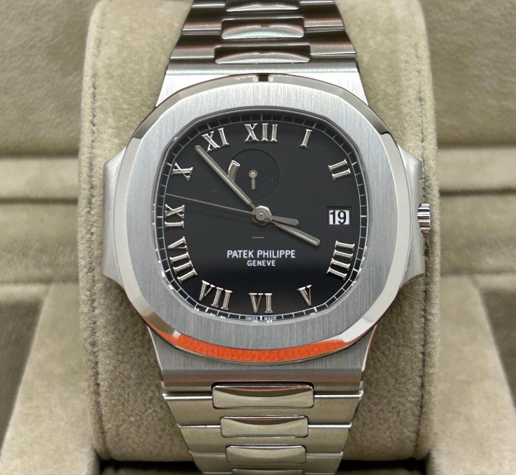 Patek Philippe Nautilus Ref 3710 1a-001 - Perfect Condition - Year 2005