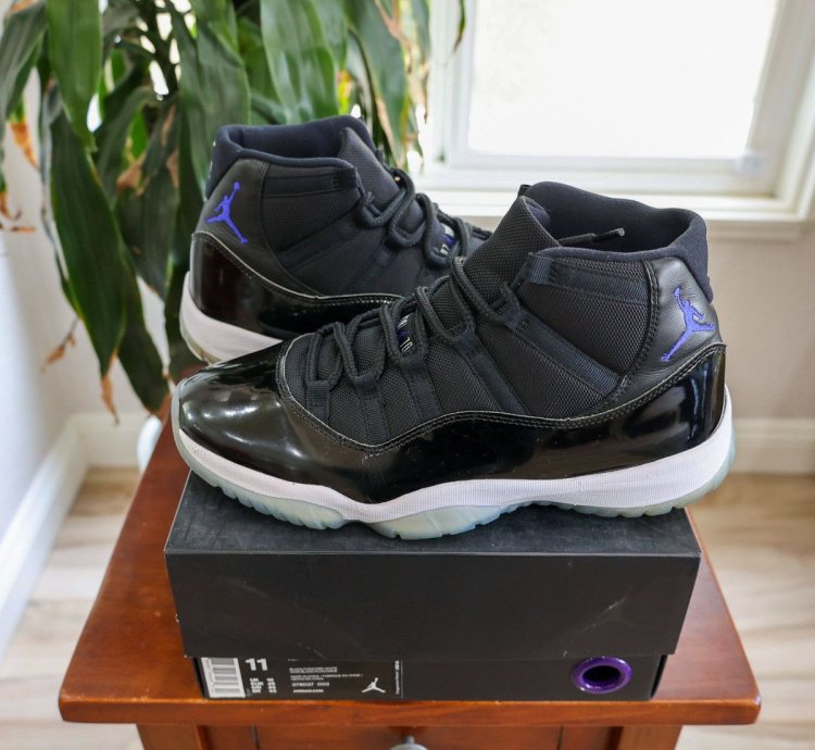 Jordan 11 Space Jam 2016