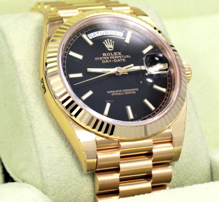 Rolex Day-date 40 President Day-date 228238 18k Gold Black Diagonal Motif Unworn