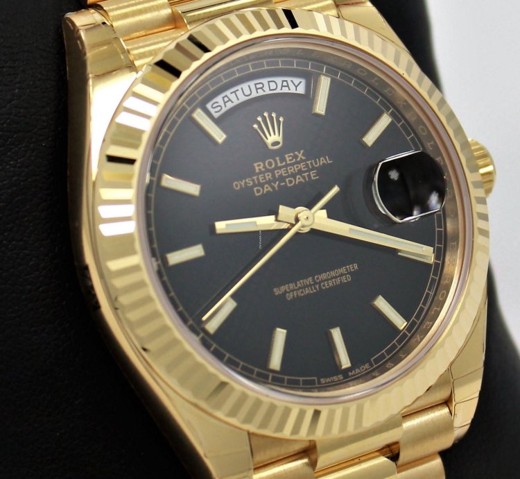 Rolex Day-date 40 President Day-date 228238 18k Gold Black Diagonal Motif Unworn