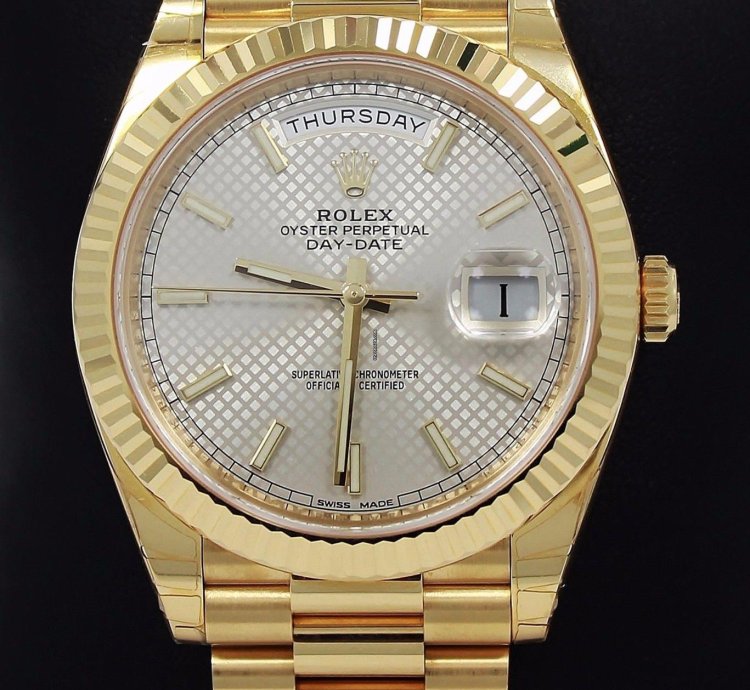 Rolex Day-date 40 President Day-date 228238 18k Yellow Gold Silver Motif Dial