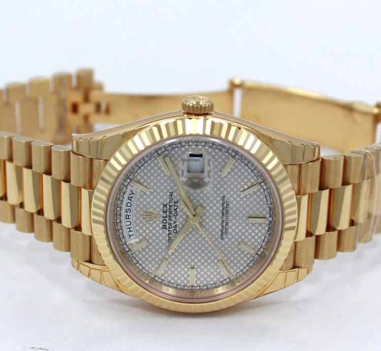 Rolex Day-date 40 President Day-date 228238 18k Yellow Gold Silver Motif Dial