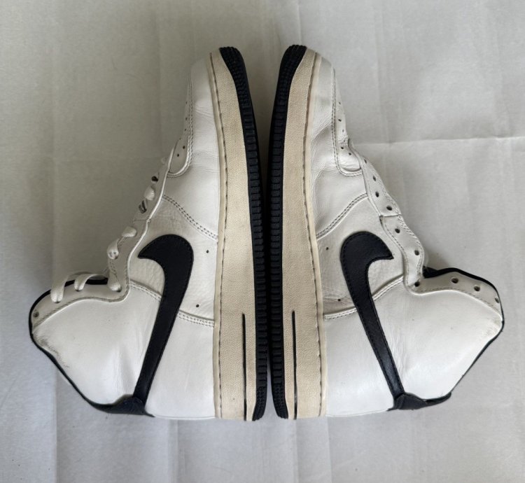 2010 Nike Air Force 1 High Premium Leather Sneakers
