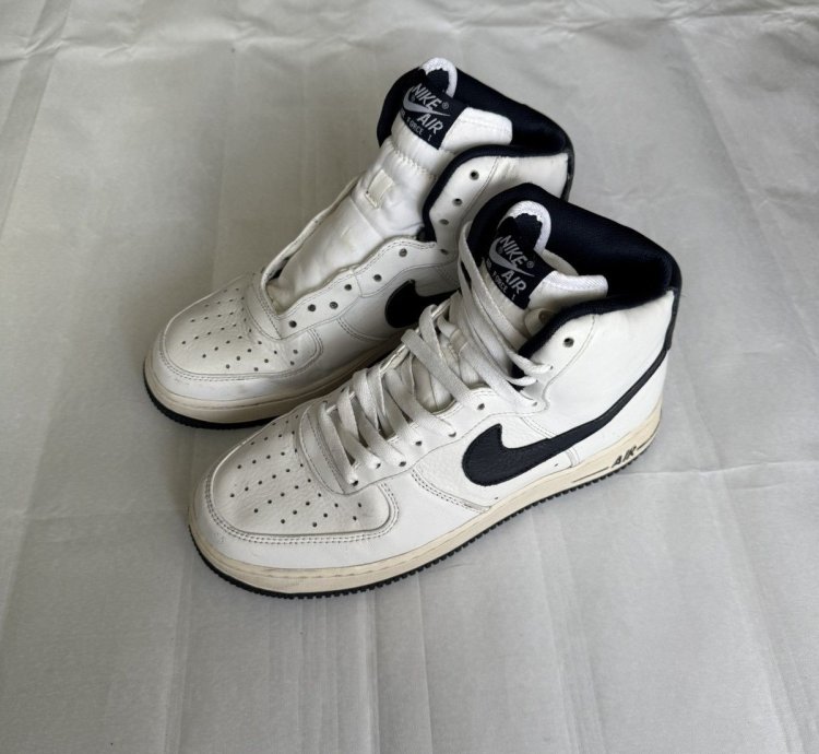 2010 Nike Air Force 1 High Premium Leather Sneakers