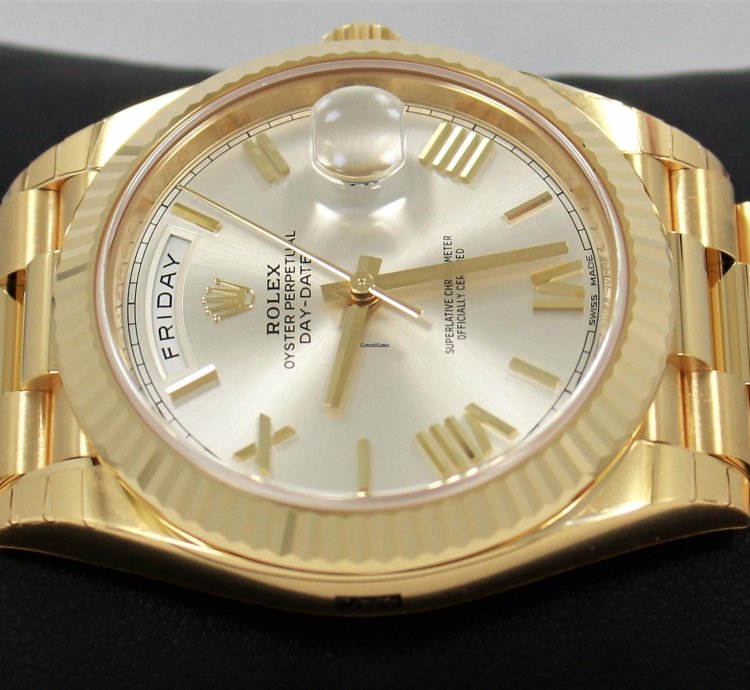 Rolex Day-date 40 President Day-date 228238 18k Yellow Gold Silver Roman Dial