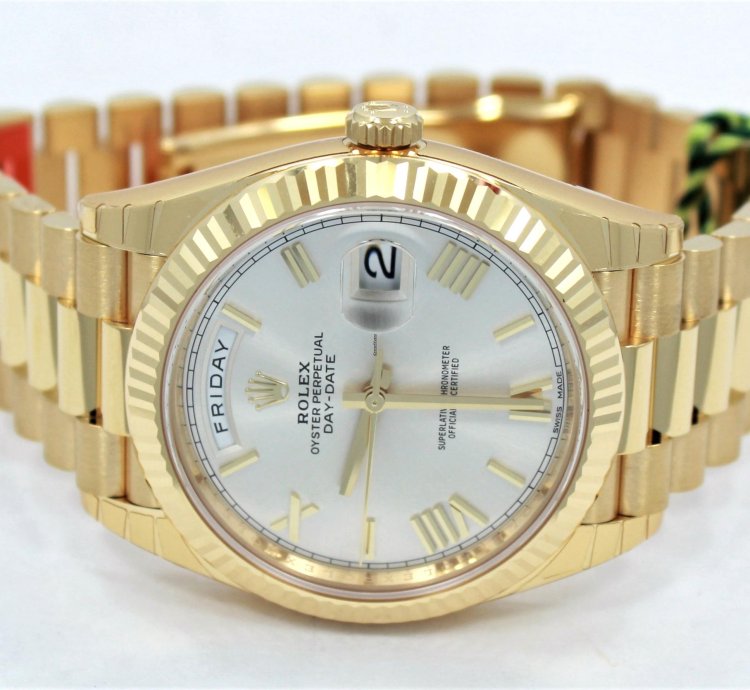 Rolex Day-date 40 President Day-date 228238 18k Yellow Gold Silver Roman Dial