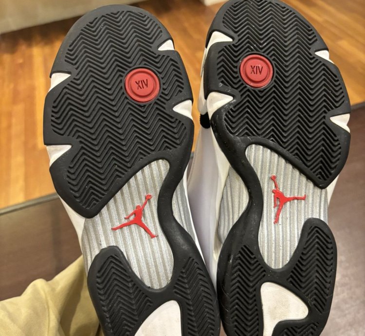 Jordan 14 Black Toe