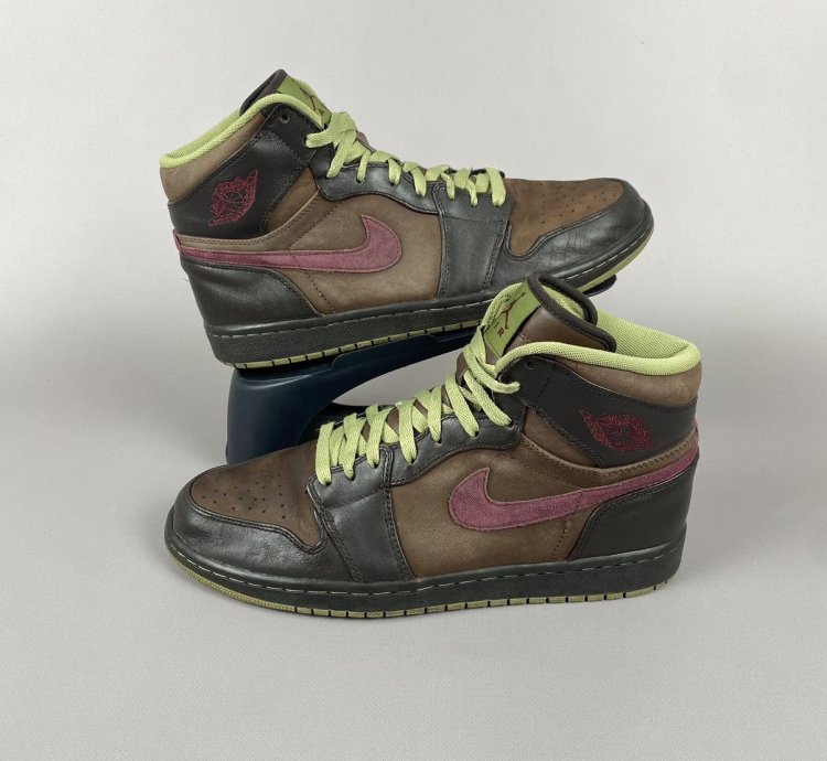 2010 Nike Air Jordan 1 Retro High Og Velvet Brown Garnet