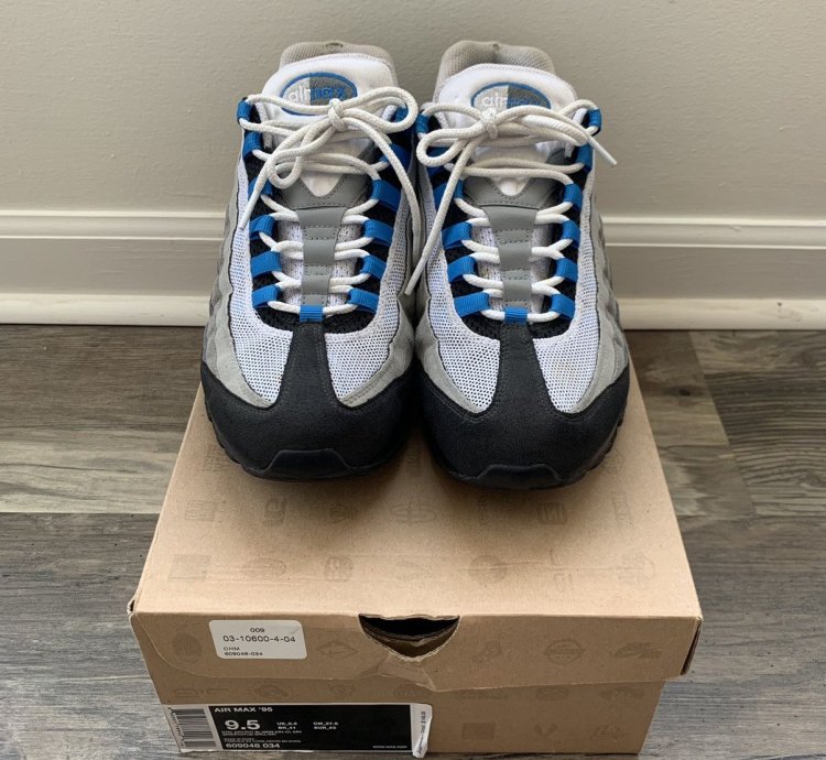 2010 Nike Air Max 95 Photo Blue Size 9 5