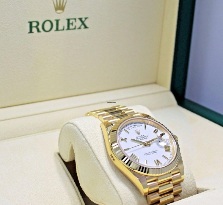 Rolex Day-date 40 President Day-date 40mm 228238 18k Yellow Gold White Roman