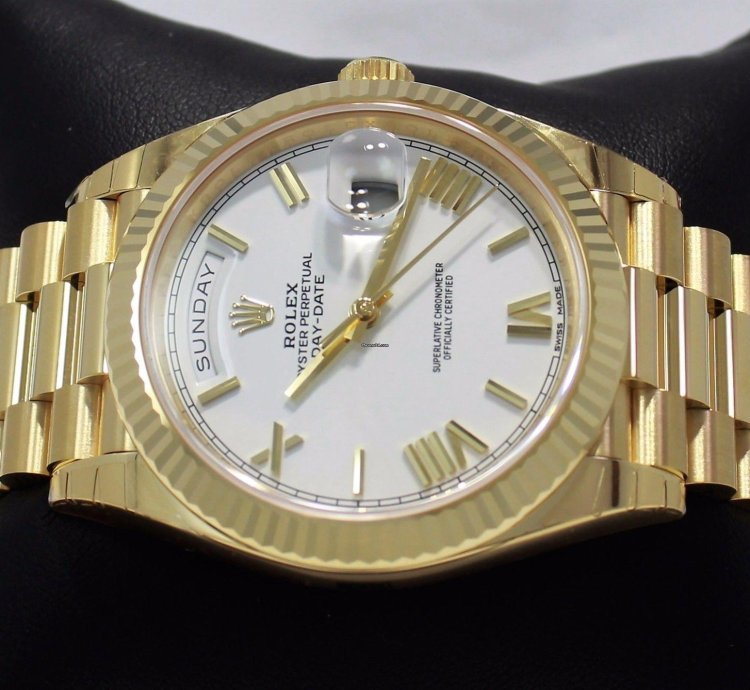 Rolex Day-date 40 President Day-date 40mm 228238 18k Yellow Gold White Roman