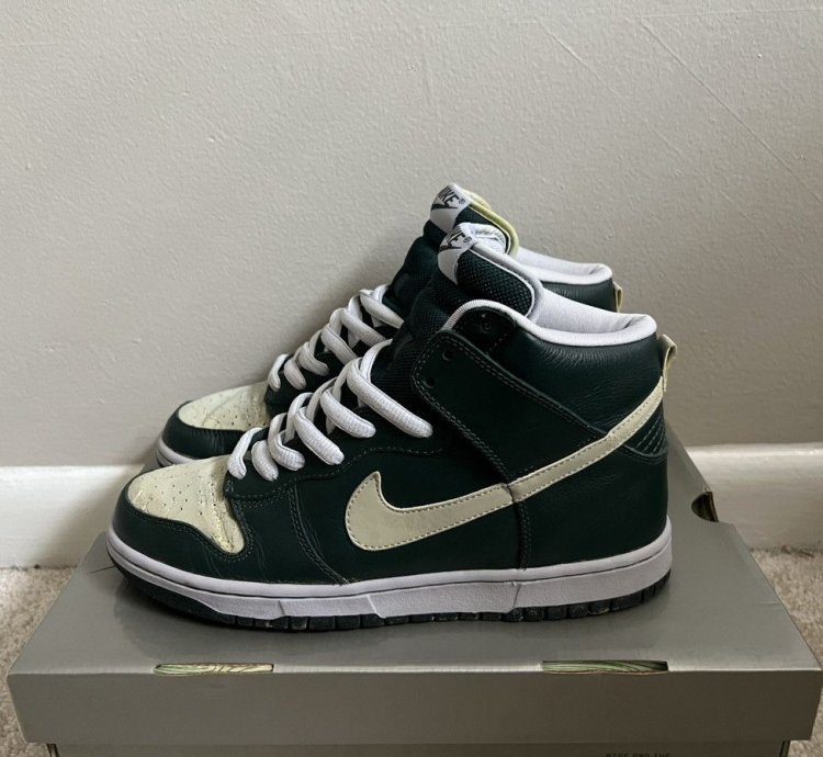 2004 Nike Sb Dunk High Pro Ghost Deep Olive Size 8 305050302