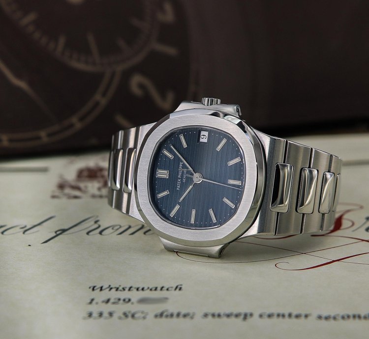 Patek Philippe Nautilus Ref 3800 Stainless Steel From Year 1991