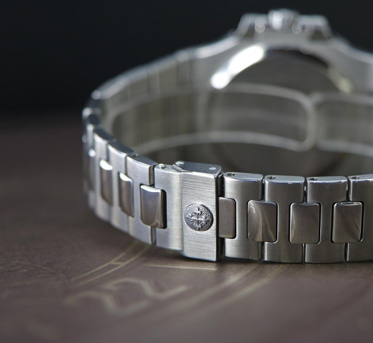 Patek Philippe Nautilus Ref 3800 Stainless Steel From Year 1991