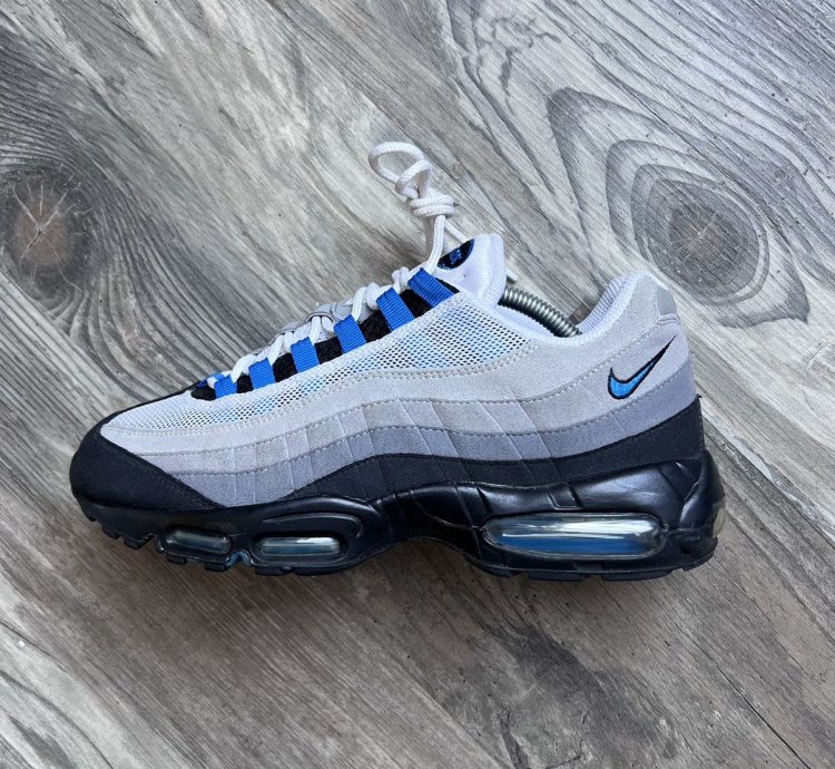 2011 Nike Air Max 95 Blue Spark