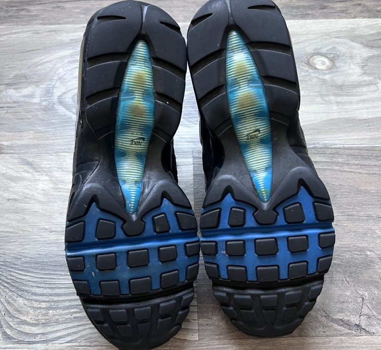 2011 Nike Air Max 95 Blue Spark