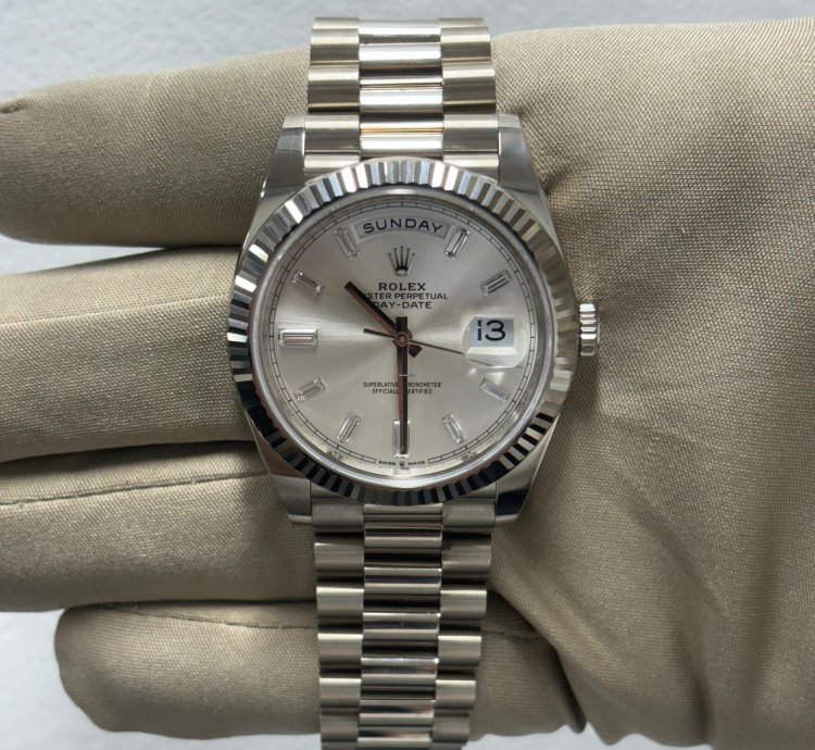 Rolex Day-date 40 President White Gold Silver Diamond Dial 228239 - New 2023