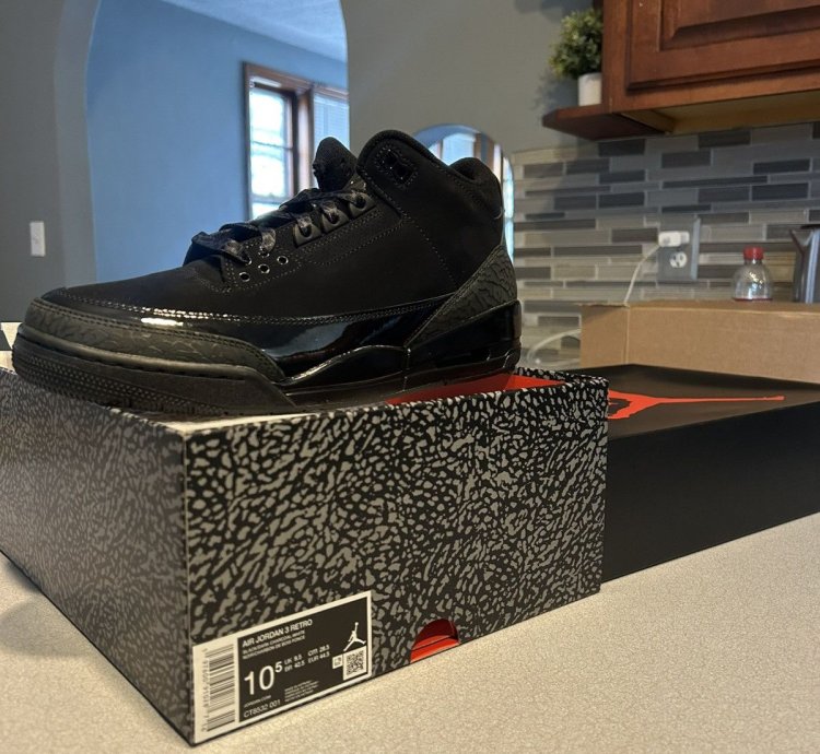 Jordan 3 Black Cats
