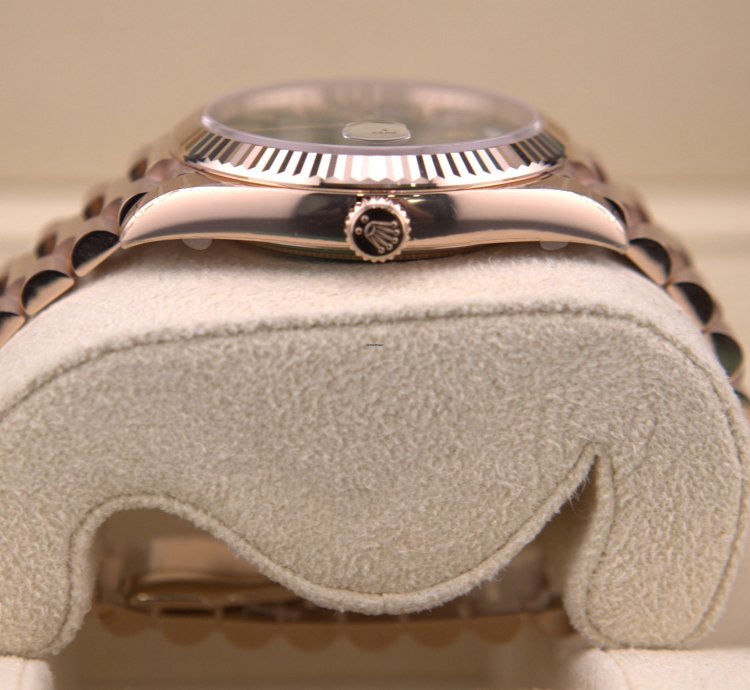 Rolex Day-date 40 Presidential Olive Rose Gold 228235 New Unworn Full Set
