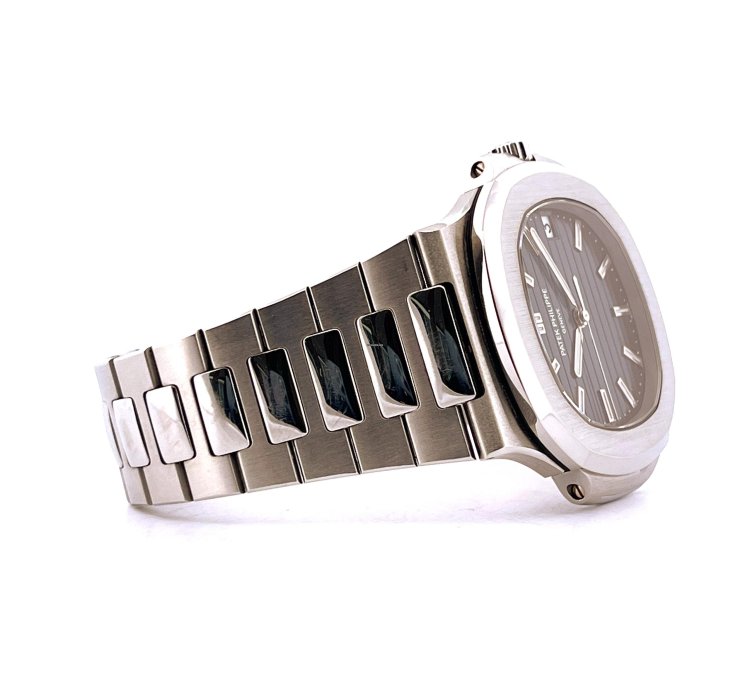 Patek Philippe Nautilus Ref 5711 1a-001 Unpolished Pretty Condition Full Set Germany 2008