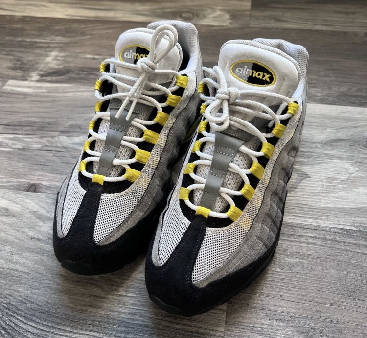 2011 Nike Air Max 95 Tour Yellow
