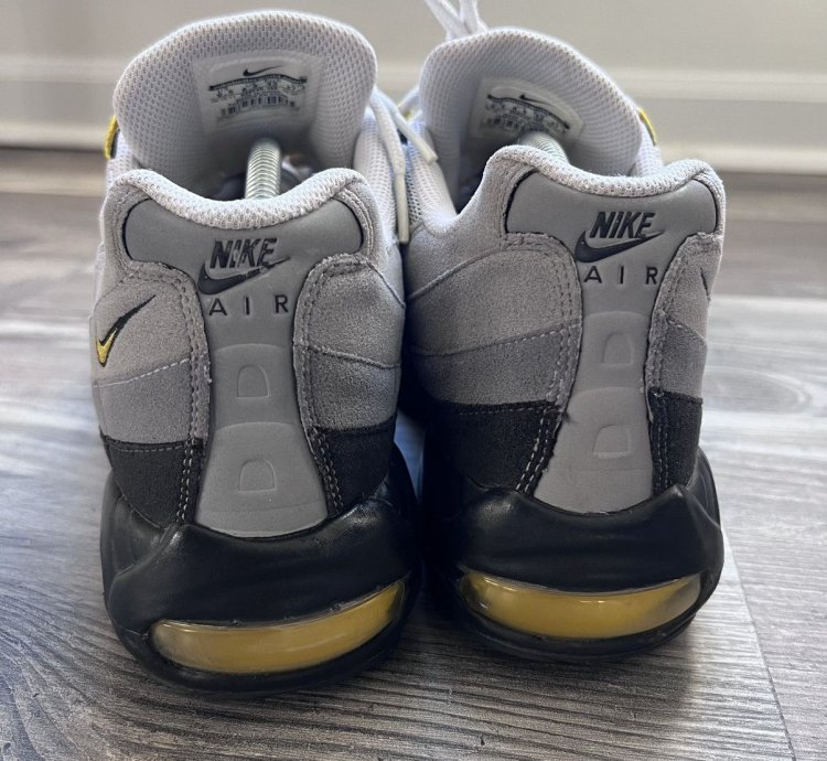 2011 Nike Air Max 95 Tour Yellow