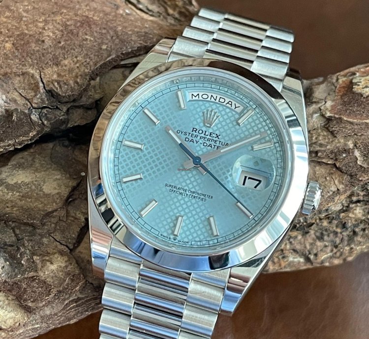 Rolex Day-date 40 Pt 950 - Ice Blue Waffle Dial - Fs 2022 - Ref 228206 - Ungetragen