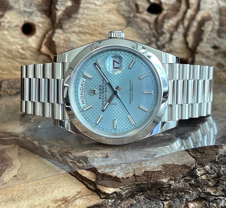 Rolex Day-date 40 Pt 950 - Ice Blue Waffle Dial - Fs 2022 - Ref 228206 - Ungetragen