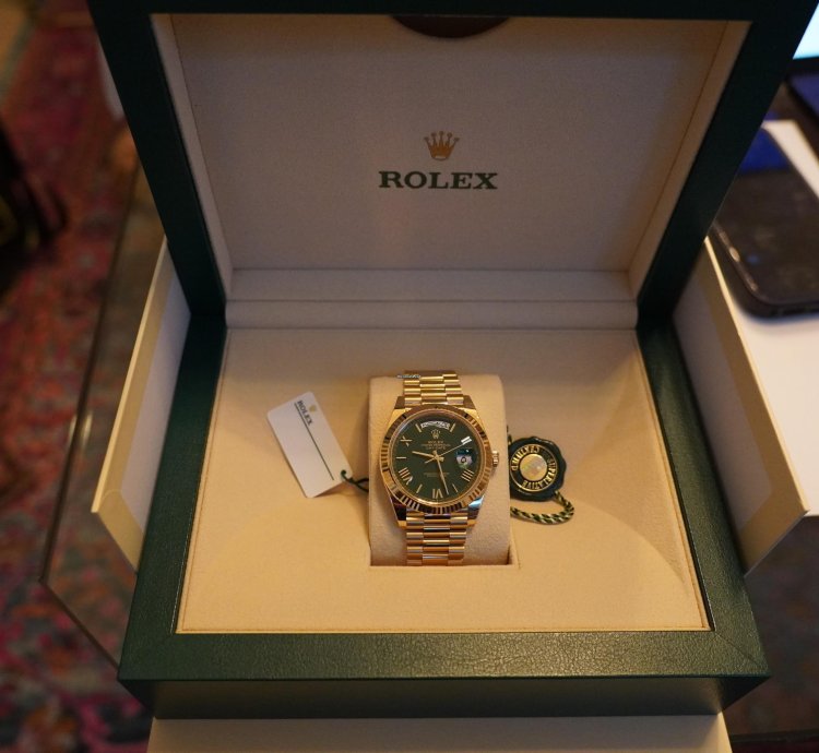 Rolex Day-date 40 Rare Arabic Lettered Yellow Gold Green Dial Day-date 40