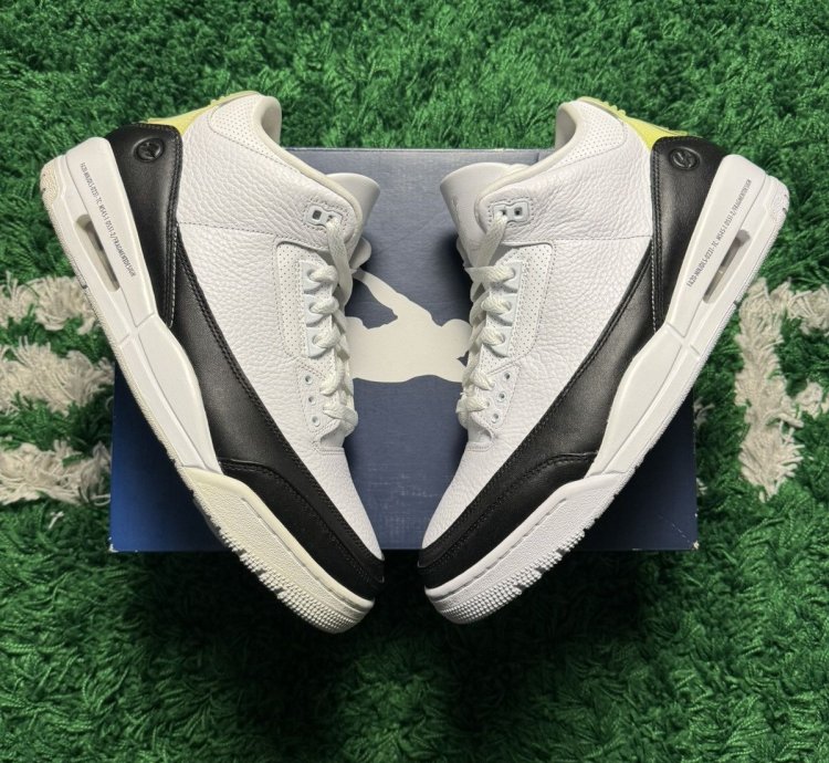 Jordan 3 Fragment