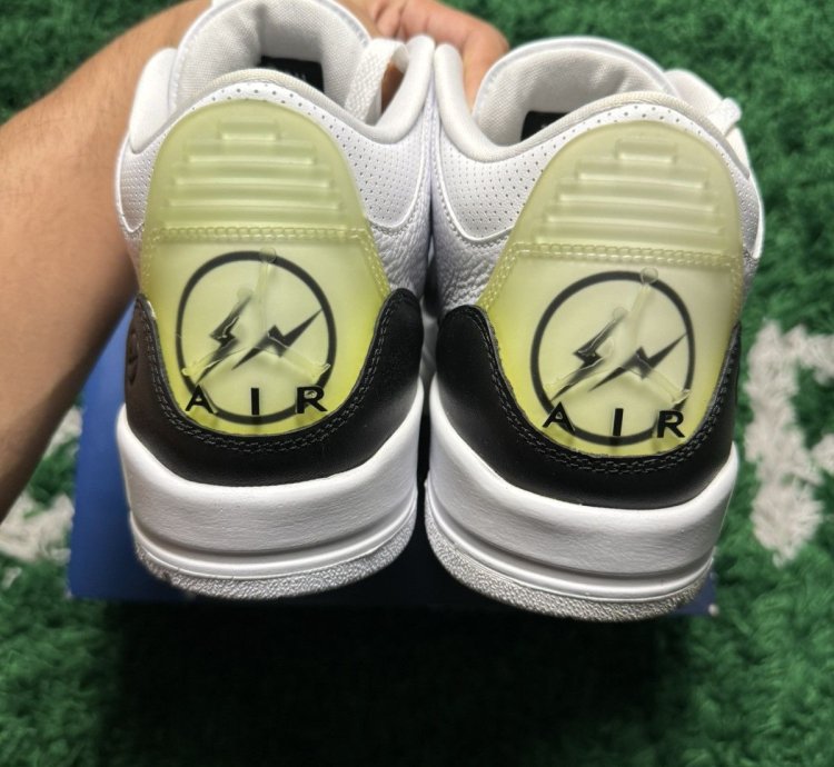 Jordan 3 Fragment