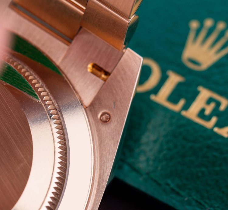 Rolex Day-date 40 Ref 228235 Chocolate Brown Motif Dial 18k Rose Gold 2019 Box And Papers