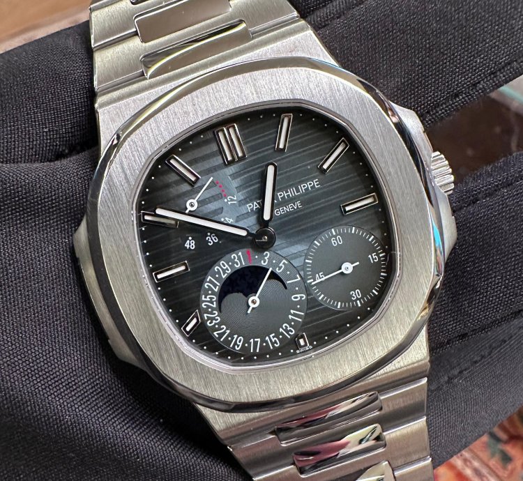 Patek Philippe Nautilus Ref 5712 1a-001