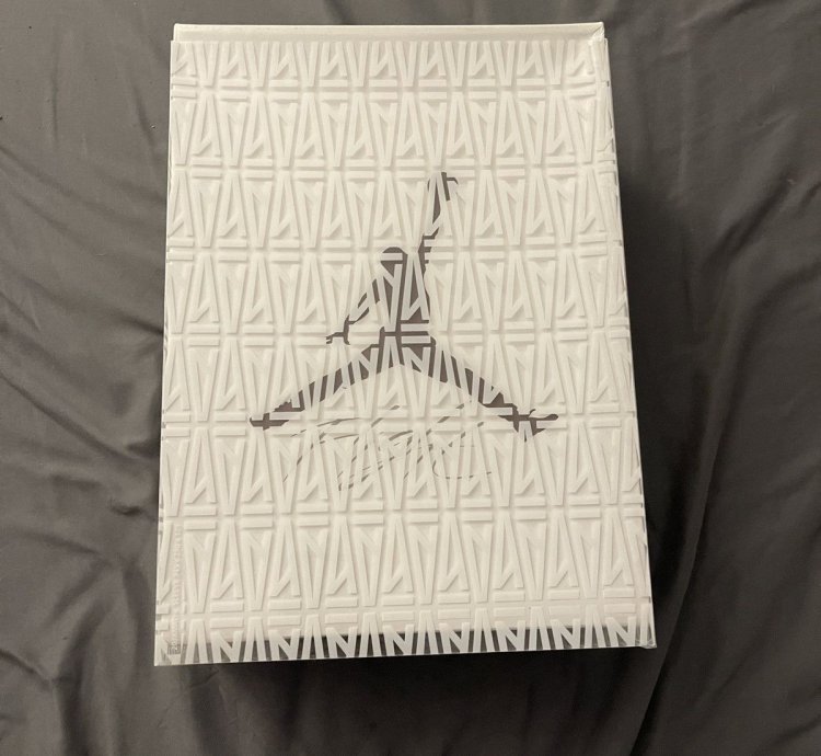 Jordan 3 Ma Maniere Size 12m 13 5