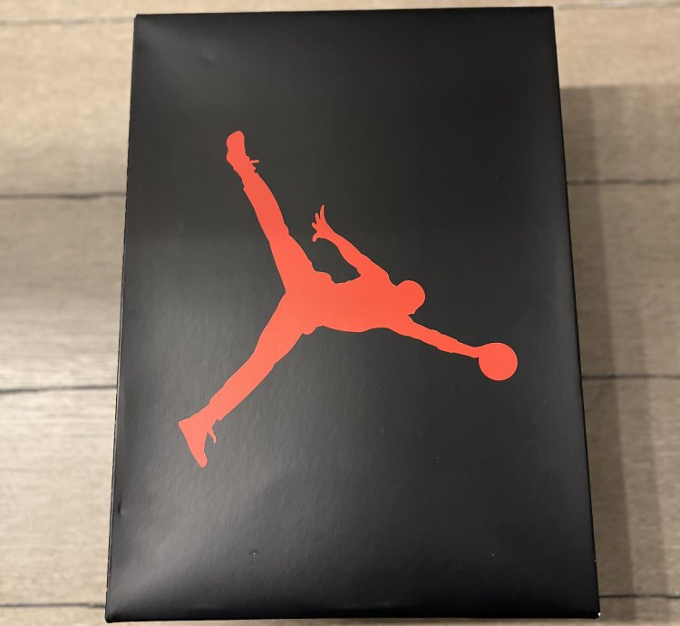 Jordan 3 Retro Black Cat 2025