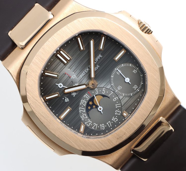 Patek Philippe Nautilus Ref 5712 1r-001 Rose Gold Brown Dial Full Set Year 2014 Excellent Conditions