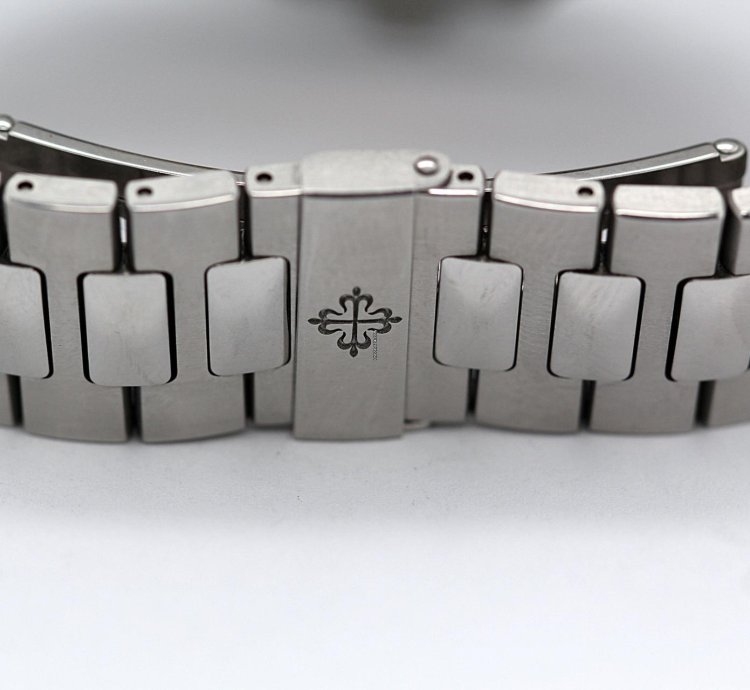 Patek Philippe Nautilus Ref 5726 1a-014 Bought In Germany 2020